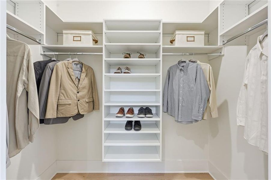 Close-up of interior finishes inside a home in , Gainesville (Image 21).