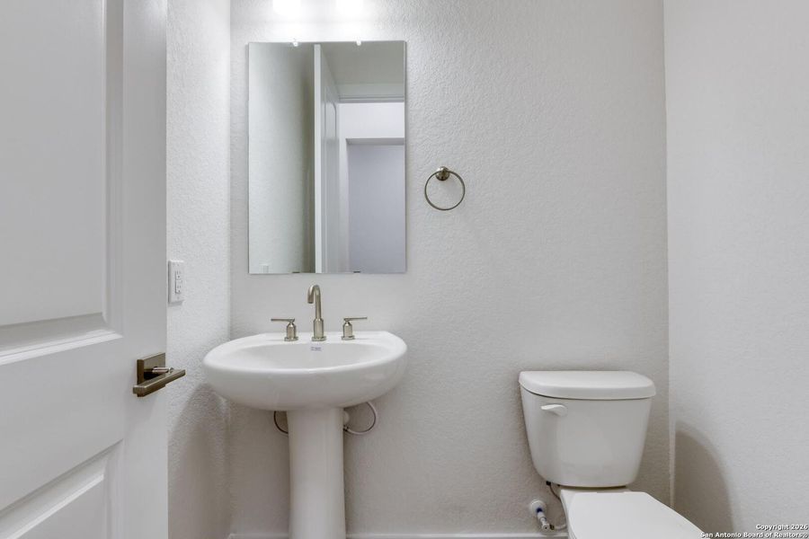 Furnished interior view inside a new home in , Schertz (Image 13).