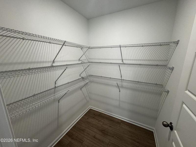 Spacious, unfurnished interior of a new home in Copes Landing, Jacksonville (Image 7).