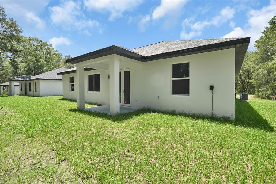 Exterior details and patio area of a home in , Dunnellon (Image 21). Exterior details and patio area of a home in , Dunnellon (Image 21).