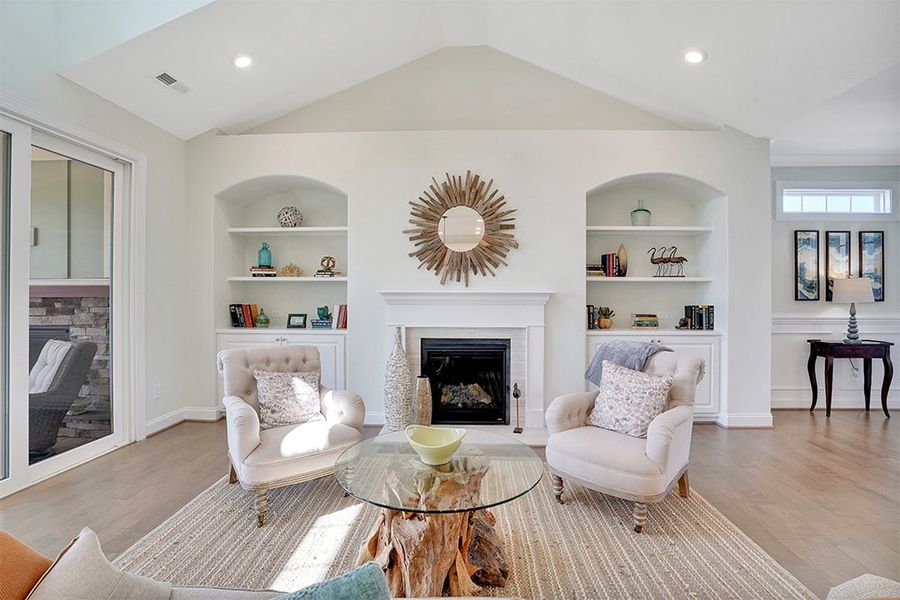 Amelia Bay, Great Room