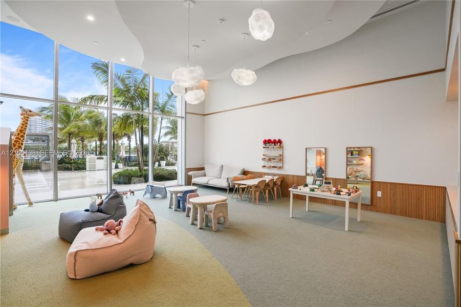 Community amenities in , North Miami (Image 49).