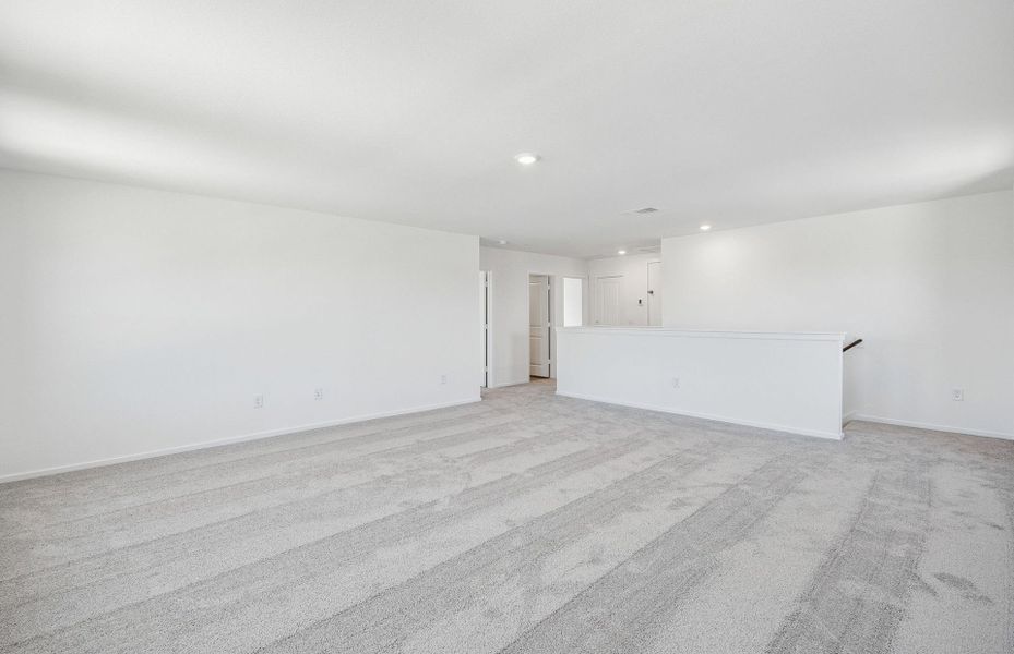 Spacious, unfurnished interior of a new home in Mavera, Conroe (Image 29). Spacious, unfurnished interior of a new home in Mavera, Conroe (Image 29).