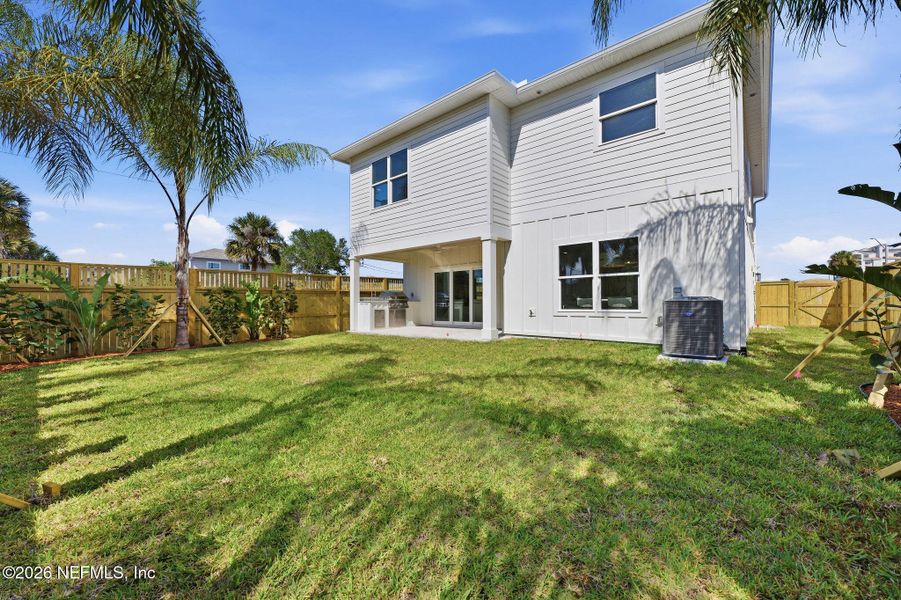 Exterior details and patio area of a home in , Jacksonville Beach (Image 30).
