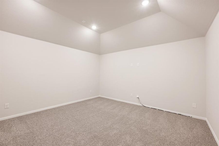 Spacious, unfurnished interior of a new home in Sonoma Verde, McLendon-Chisholm (Image 25).