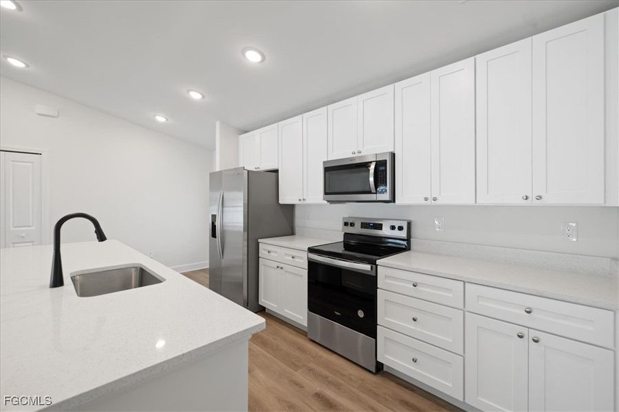 Furnished interior view inside a new home in Cape Coral, Cape Coral (Image 10).