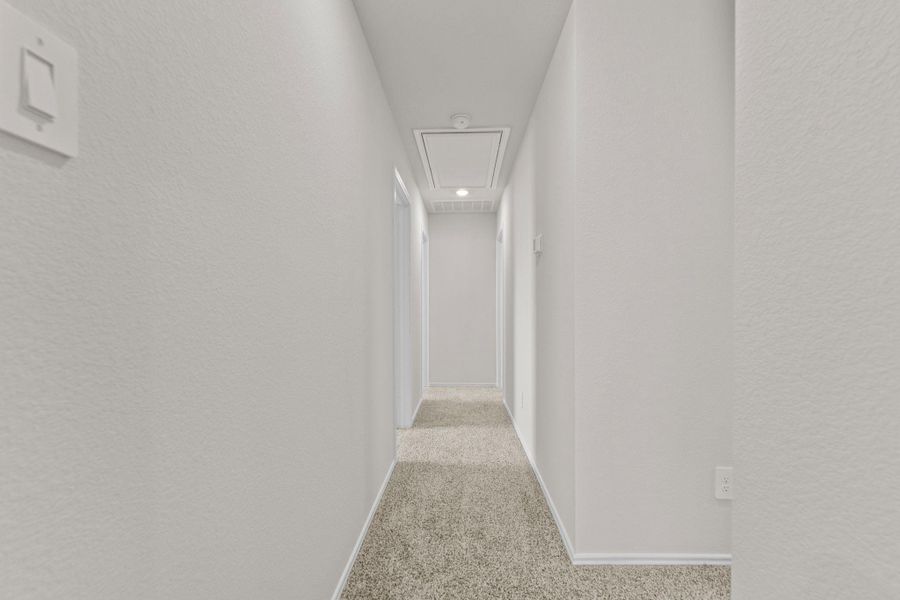 Spacious, unfurnished interior of a new home in , Maxwell (Image 29).