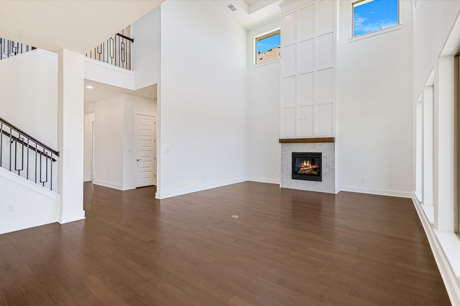 Representative unfurnished interior of a home built from the Topaz II by Giddens Homes in Riverstone, Georgetown (Image 112).