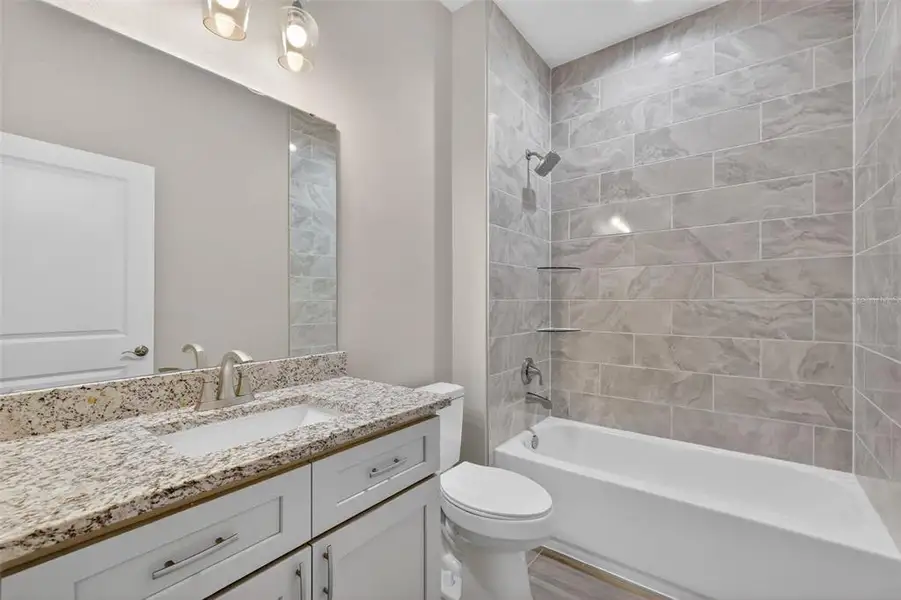 Furnished interior view inside a new home in , Umatilla (Image 5).