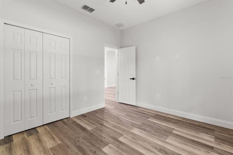 Spacious, unfurnished interior of a new home in , Dunnellon (Image 18).