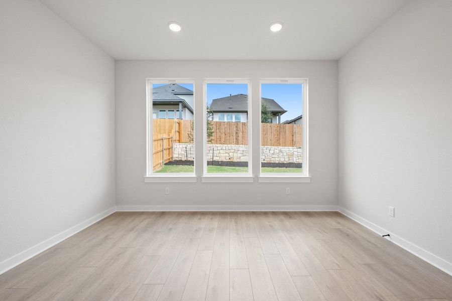 Spacious, unfurnished interior of a new home in Heritage, Dripping Springs (Image 32). Spacious, unfurnished interior of a new home in Heritage, Dripping Springs (Image 32).