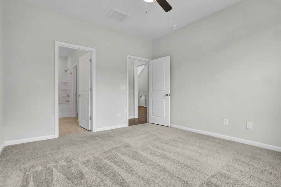 Spacious, unfurnished interior of a new home in Grand Park, Leland (Image 22).