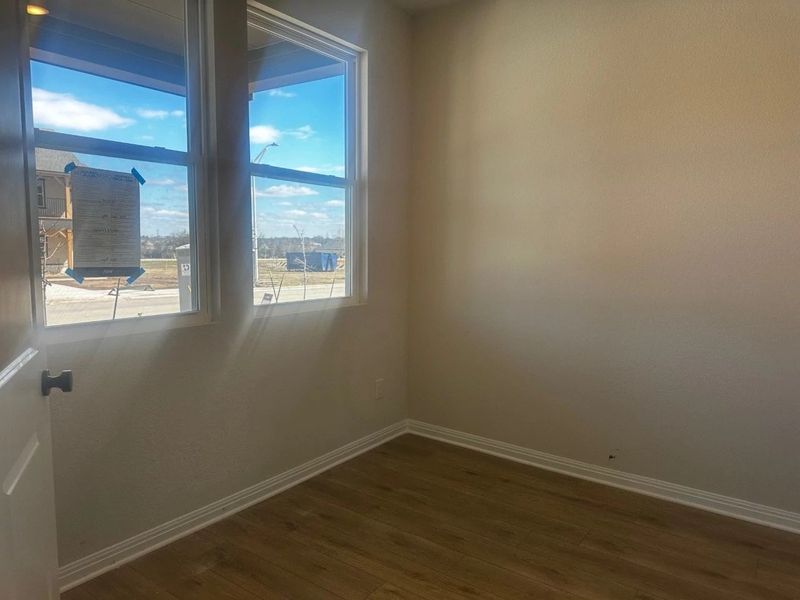 Spacious, unfurnished interior of a new home in Patterson Ranch, Georgetown (Image 13).