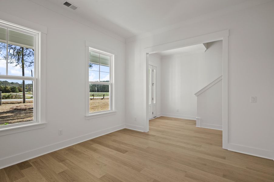 Spacious, unfurnished interior of a new home in Dorchester County Homes, Summerville (Image 17). Spacious, unfurnished interior of a new home in Dorchester County Homes, Summerville (Image 17).