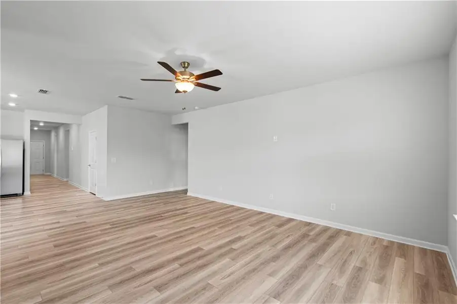Spacious, unfurnished interior of a new home in Avery Ridge, Gainesville (Image 16).