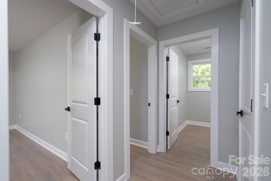Spacious, unfurnished interior of a new home in , Dallas (Image 37).