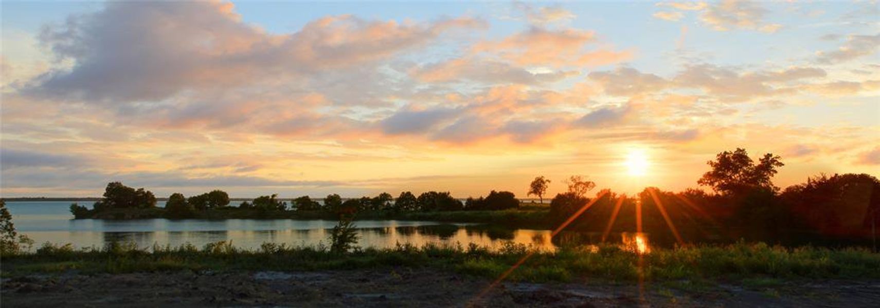 Natural landscape and outdoor views near Heath Golf & Yacht Villas in Heath (Image 19). Natural landscape and outdoor views near Heath Golf & Yacht Villas in Heath (Image 19).