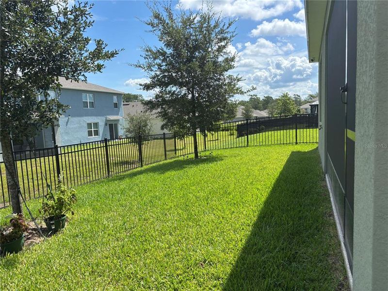 Exterior details and patio area of a home in Victoria Oaks, Deland (Image 29).