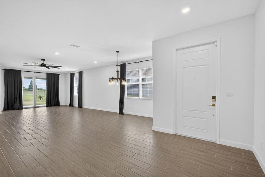 Spacious, unfurnished interior of a new home in , Loxahatchee (Image 39).