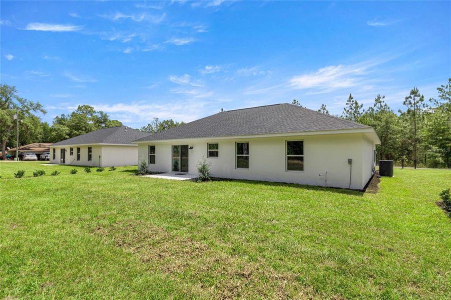 Exterior details and patio area of a home in , Ocala (Image 16).