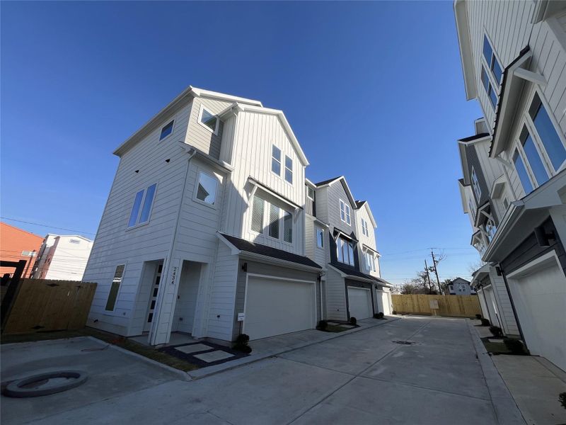 Eastside Terrace showcases six modern three-story homes with 3 bedrooms, 3.5 bathrooms, and a dedicated study.