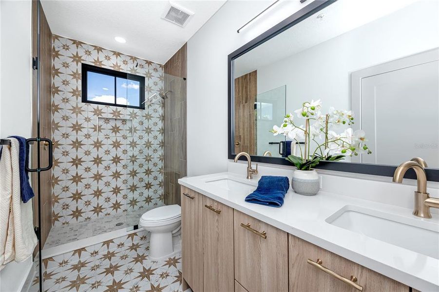 Furnished interior view inside a new home in , Tampa (Image 10).