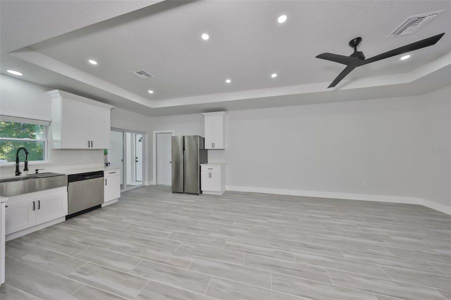 Spacious, unfurnished interior of a new home in , Tampa (Image 20). Spacious, unfurnished interior of a new home in , Tampa (Image 20).