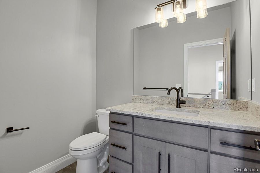 Secondary suite bathroom