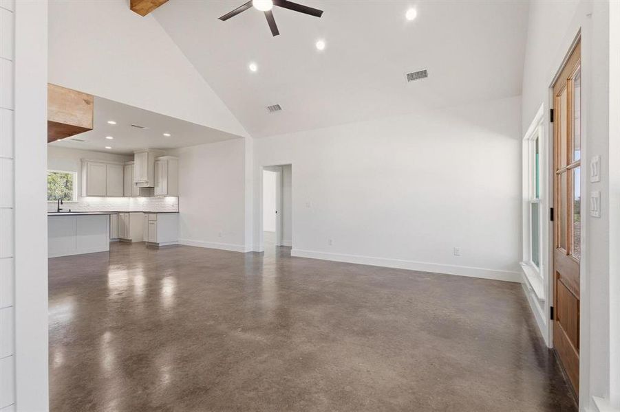 Spacious, unfurnished interior of a new home in , Windom (Image 15).