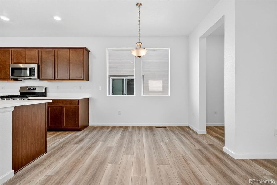 2110 Wagon Wheel Aly ~ Ready Now