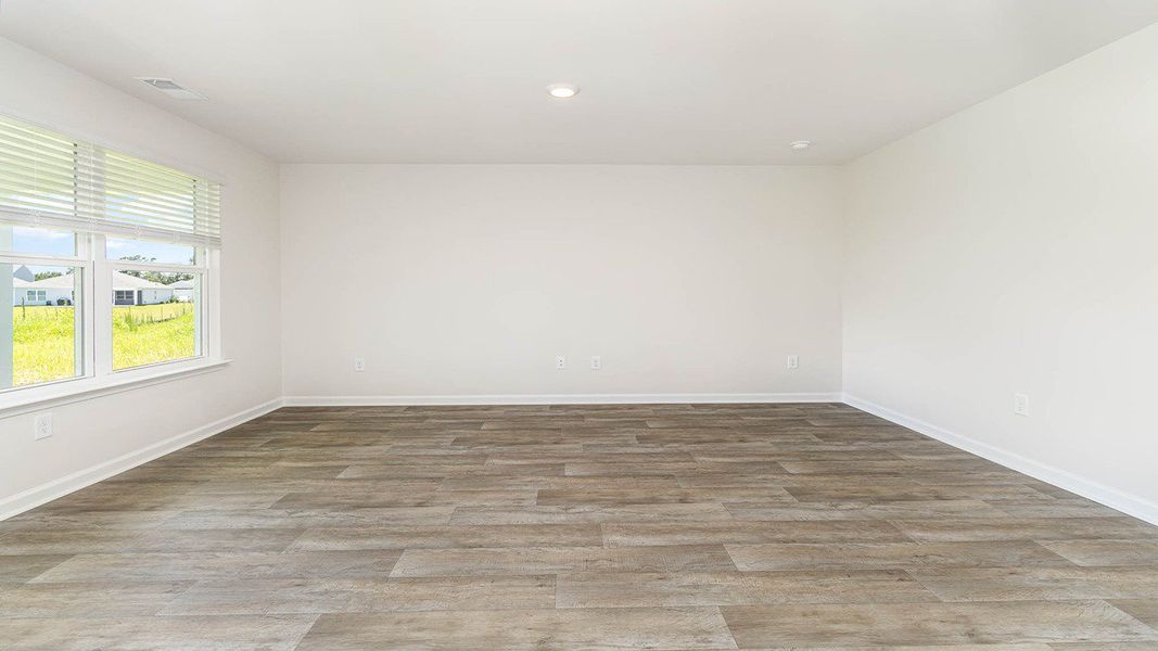 Spacious, unfurnished interior of a new home in Heritage Crossing, Conway (Image 15).