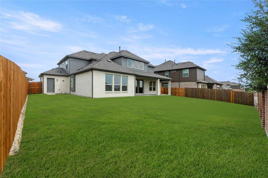 425 Curtiss - Back (2) 425 Curtiss - Back (2)