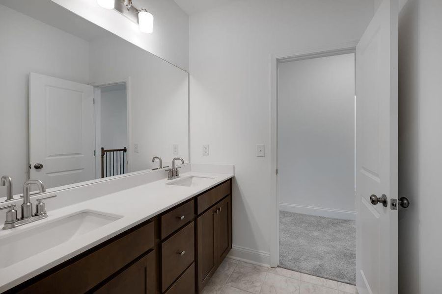 Furnished interior view inside a new home in Auburn Glen, Dacula (Image 5).
