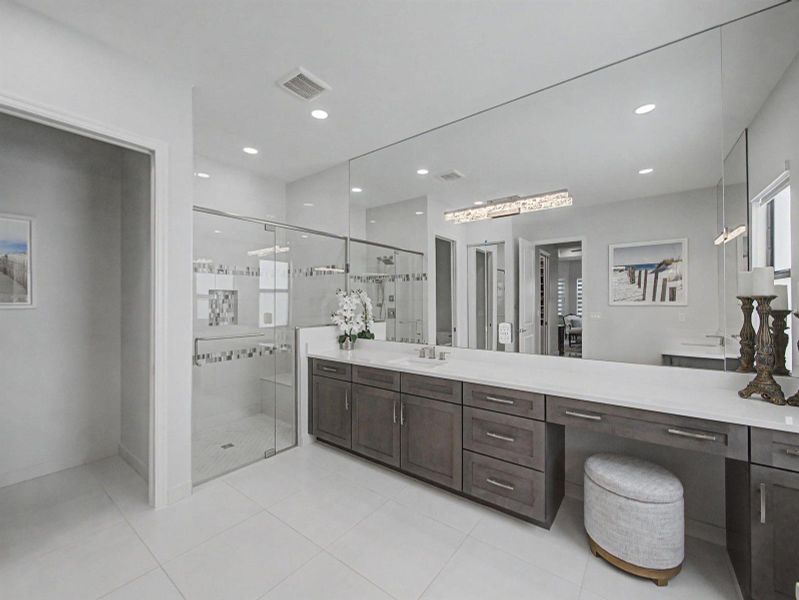 Master Bathroom Master Bathroom