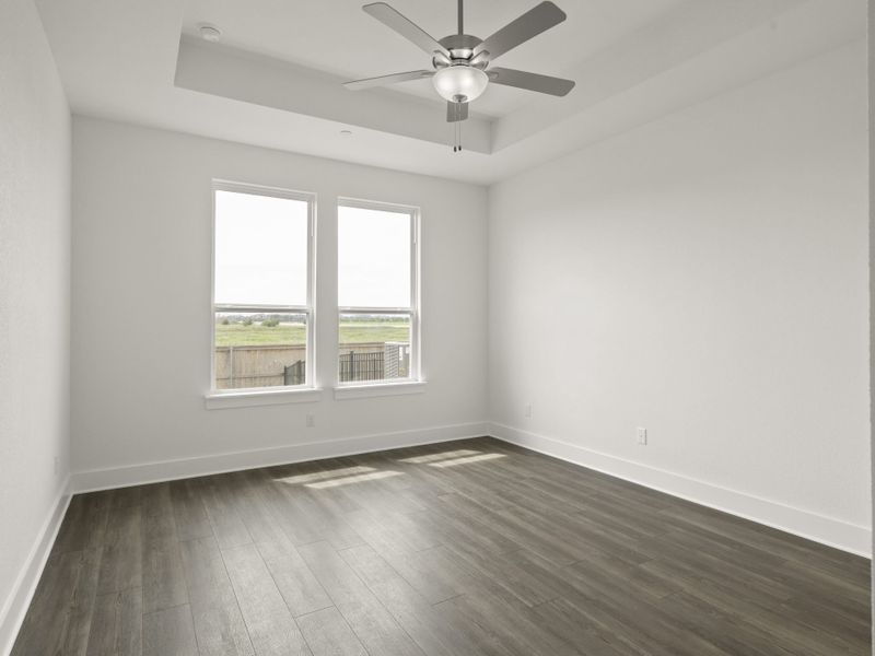 Spacious, unfurnished interior of a new home in Avery Centre, Round Rock (Image 16).