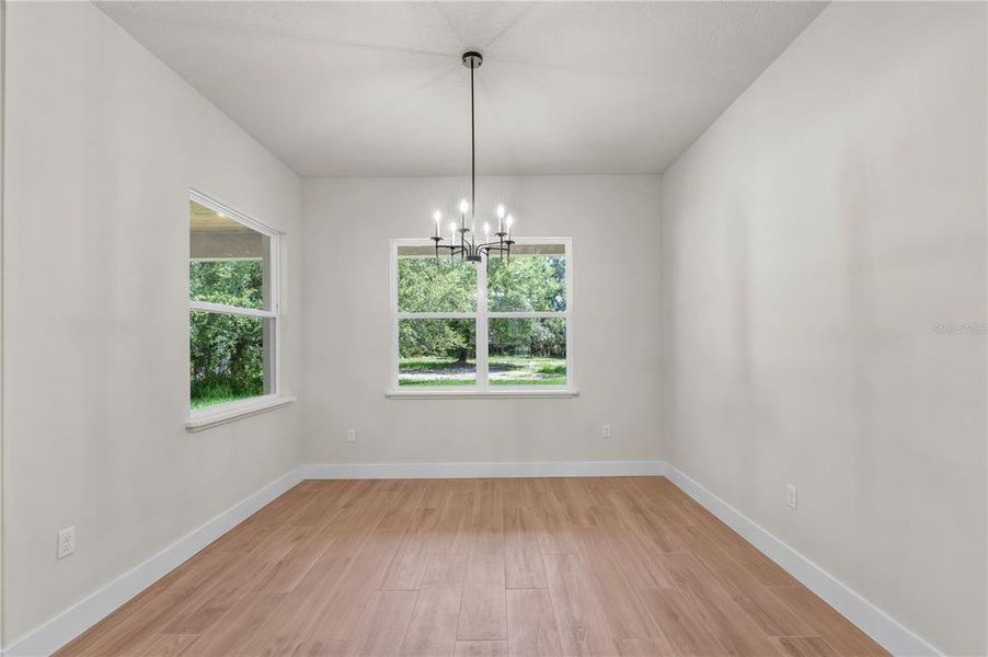 Spacious, unfurnished interior of a new home in , Ocala (Image 9).