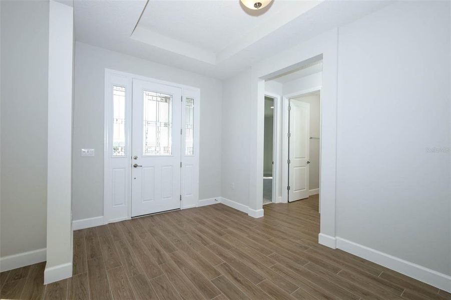 Spacious, unfurnished interior of a new home in Wolf Lake Ranch, Apopka (Image 28).