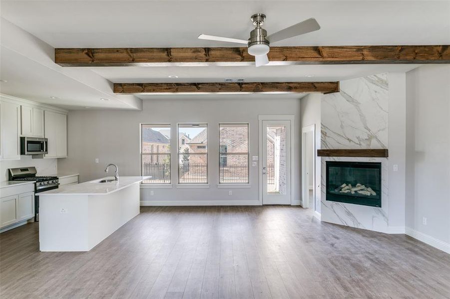 The windows across the back let in a lot of natural light. The windows across the back let in a lot of natural light.