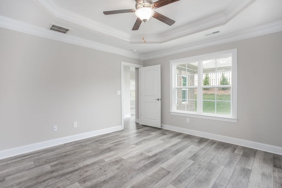 Representative unfurnished interior of a home built from the Kingston by Keystone Homes NC in Weybridge, Burlington (Image 27).