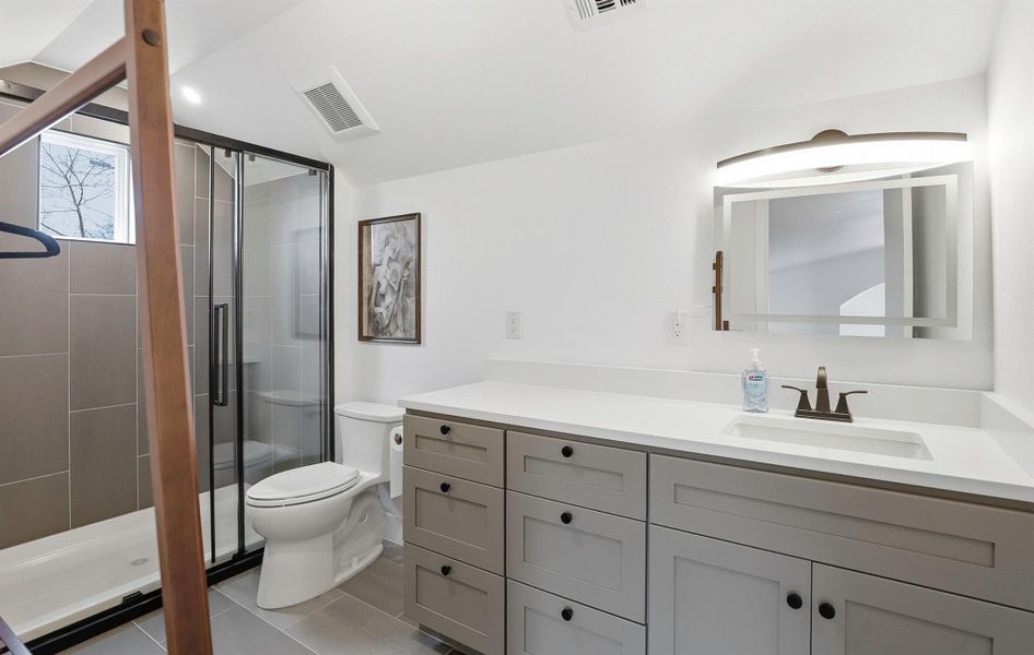 Full bathroom - third floor