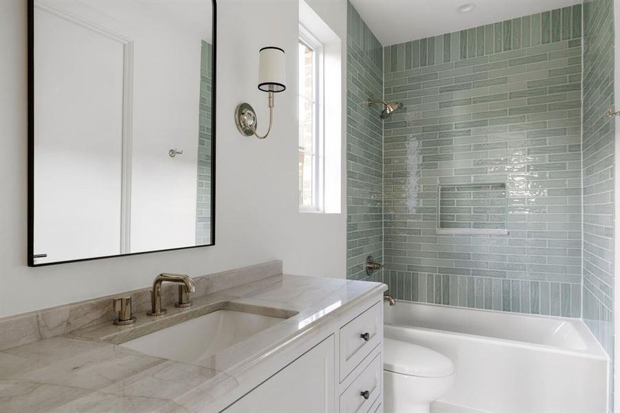 Furnished interior view inside a new home in , Dallas (Image 7).