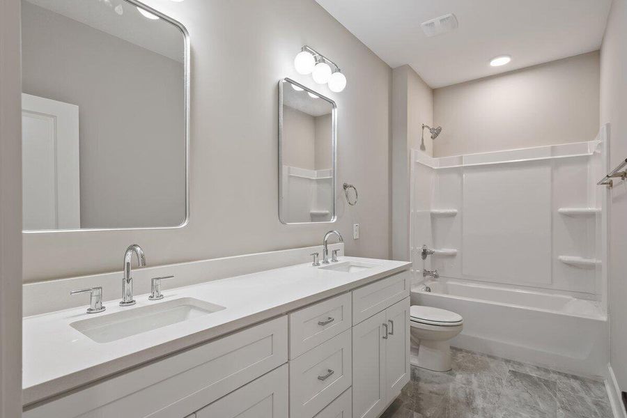 Furnished interior view inside a new home in , Ravenel (Image 12).