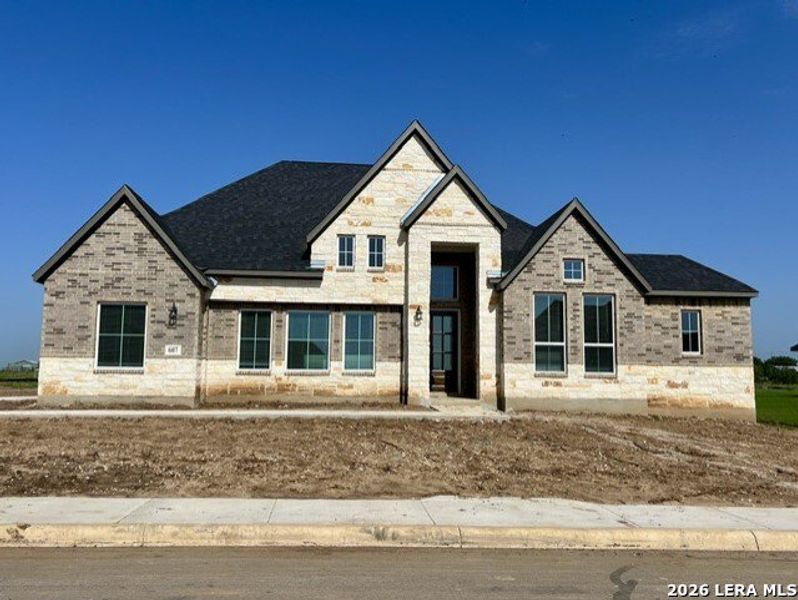 Image 11 of a home in Sienna Lakes.
