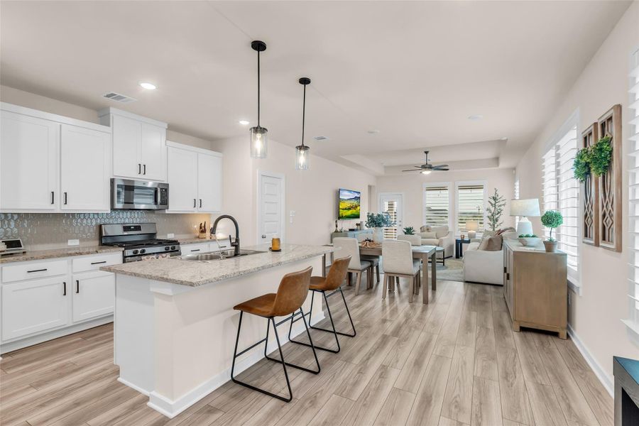 Furnished interior view inside a new home in Westridge Cove 40′, Conroe (Image 7). Furnished interior view inside a new home in Westridge Cove 40′, Conroe (Image 7).
