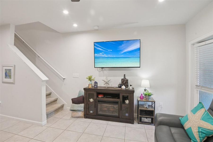 Furnished interior view inside a new home in Anclote Square, Holiday (Image 16).
