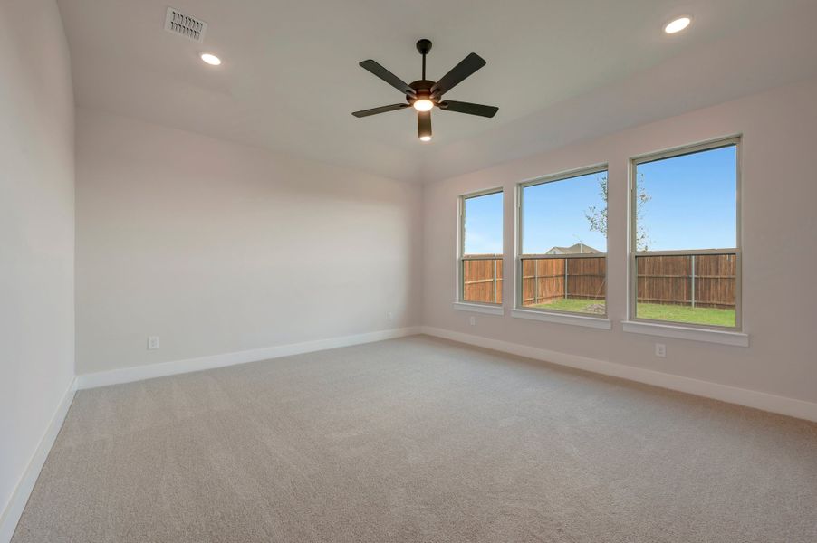 Spacious, unfurnished interior of a new home in LaPrelle, Fort Worth (Image 21).