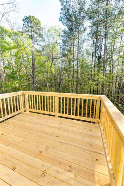 Exterior details and patio area of a home in Creekside Landing, Dallas (Image 4). Exterior details and patio area of a home in Creekside Landing, Dallas (Image 4).
