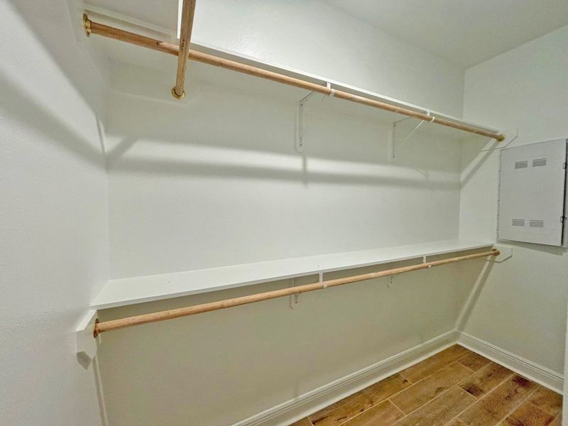 Spacious, unfurnished interior of a new home in Natureview, Freeport (Image 19).