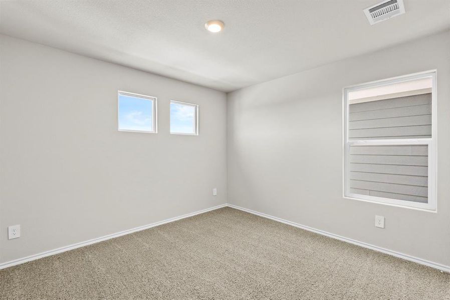 Spacious, unfurnished interior of a new home in Orchard Village, Fort Worth (Image 20).
