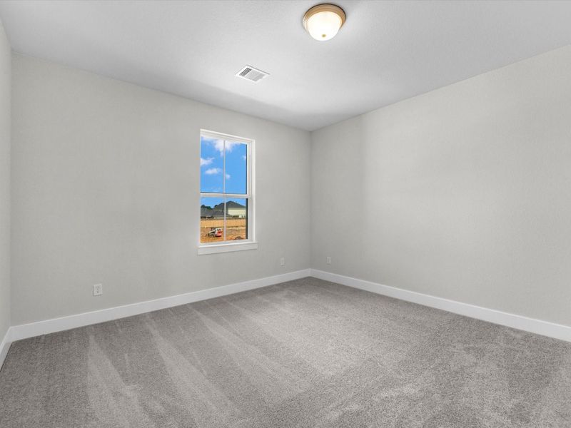 Spacious, unfurnished interior of a new home in Oakhill Reserve, Tomball (Image 14).